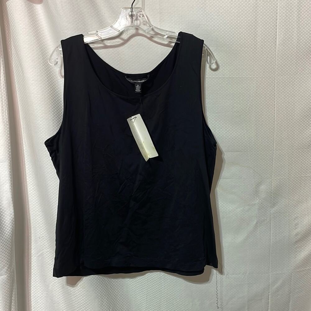 Linda Allard Ellen tracy 2x black scoop neck silk tank nwt perfect for layering